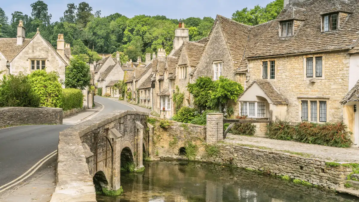 Small group, Bath and Castle Combe on a Stonehenge tour from London, Wiltshire, England