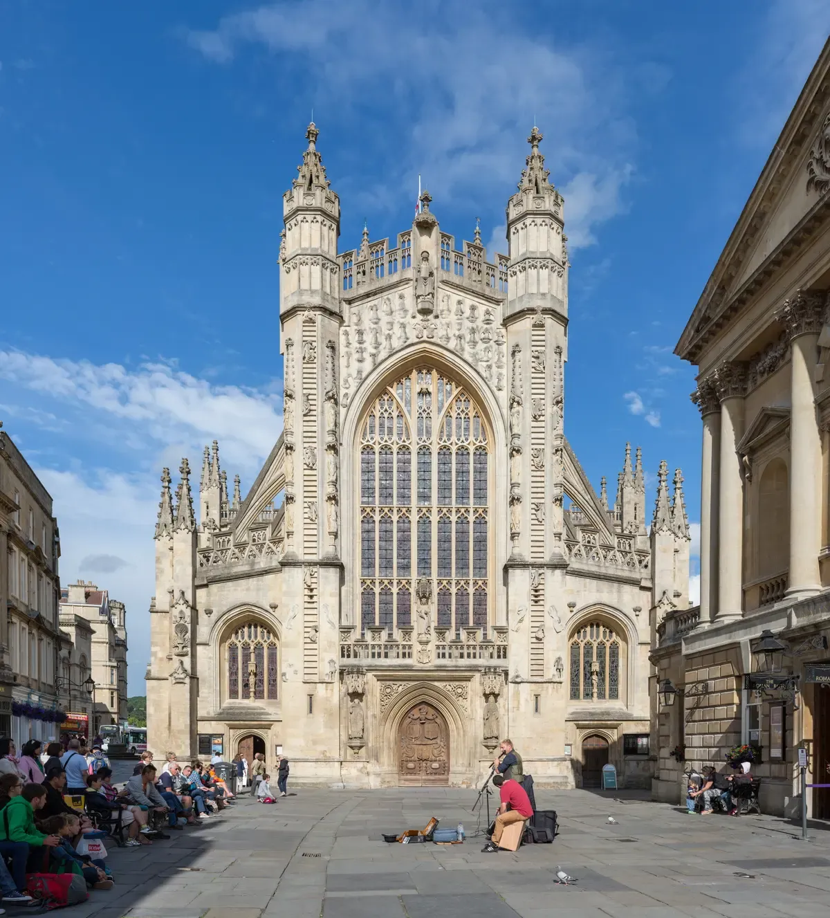 The west front of Bath Abbey, passed on Stonehenge and Bath tours from London, Somerset